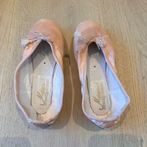 New Grishko Maya Size 5 M XXX Pointe Shoss